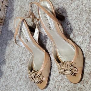 Low heel classy sandal